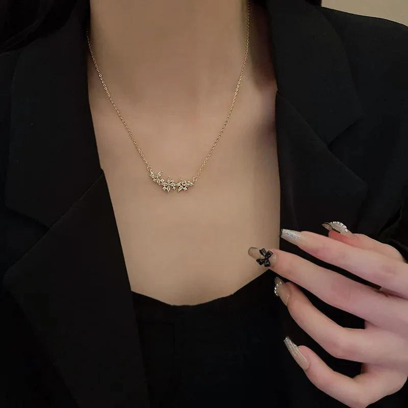 Colar Ramo de Flores - Banho em Ouro 18k - Zircônias