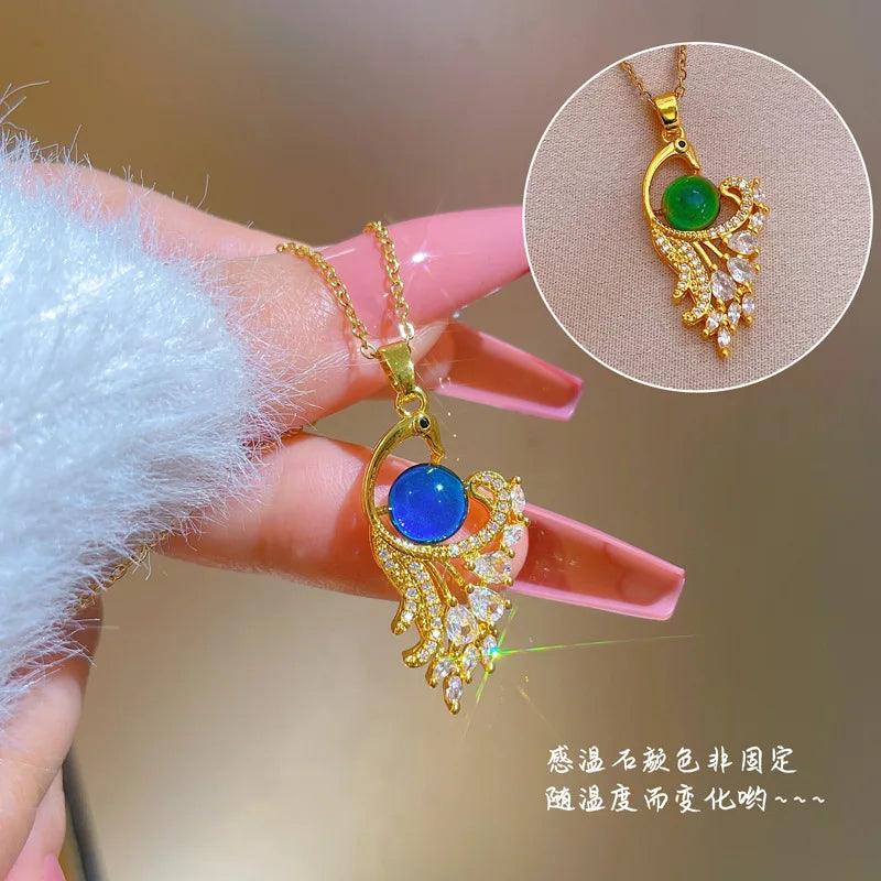 Colar pedra do humor - Luxuoso - Cravejado de Zircônias - Banhado a ouro 18k